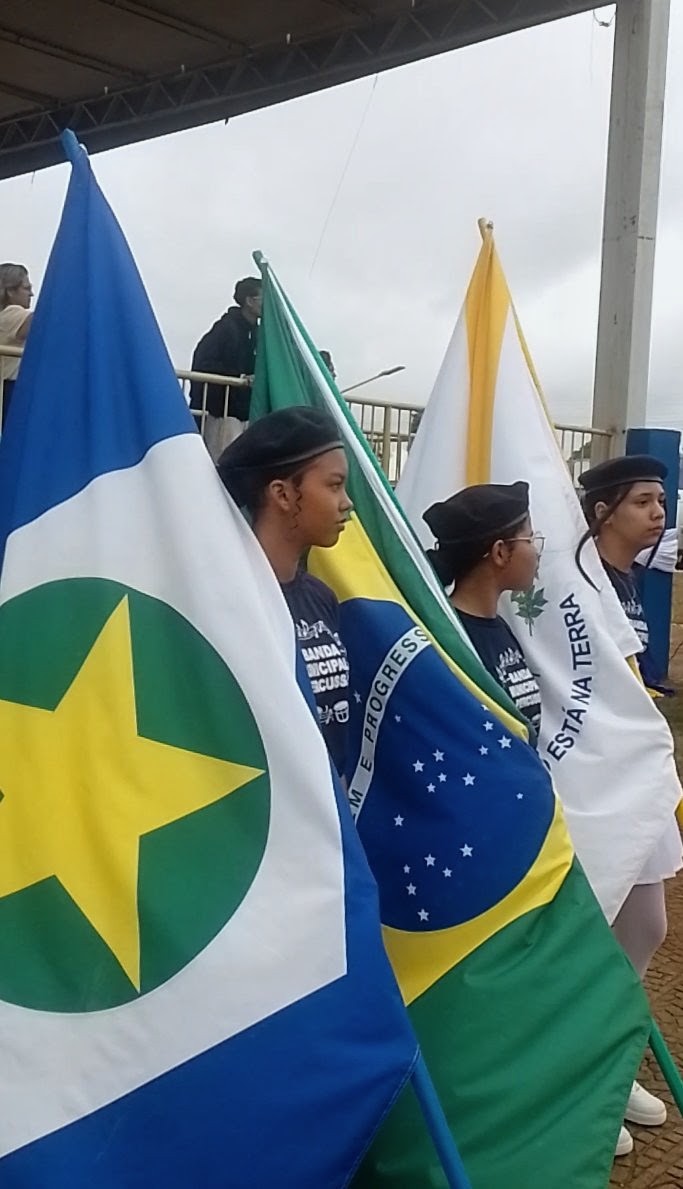 OURO BRANCO DO SUL SE DESTACA EM MAIS UM GRANDE DESFILE DE 7 DE SETEMBRO